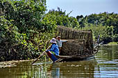 From Siem Reap to Battambang - boat trip along the river Stung Sangker, houseboat